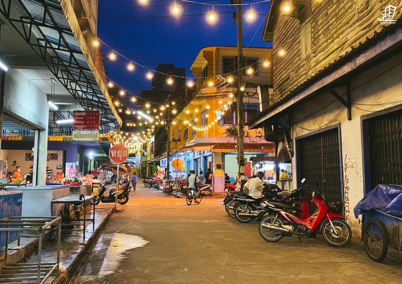 Jacky Chan Hotel Betong Exterior photo