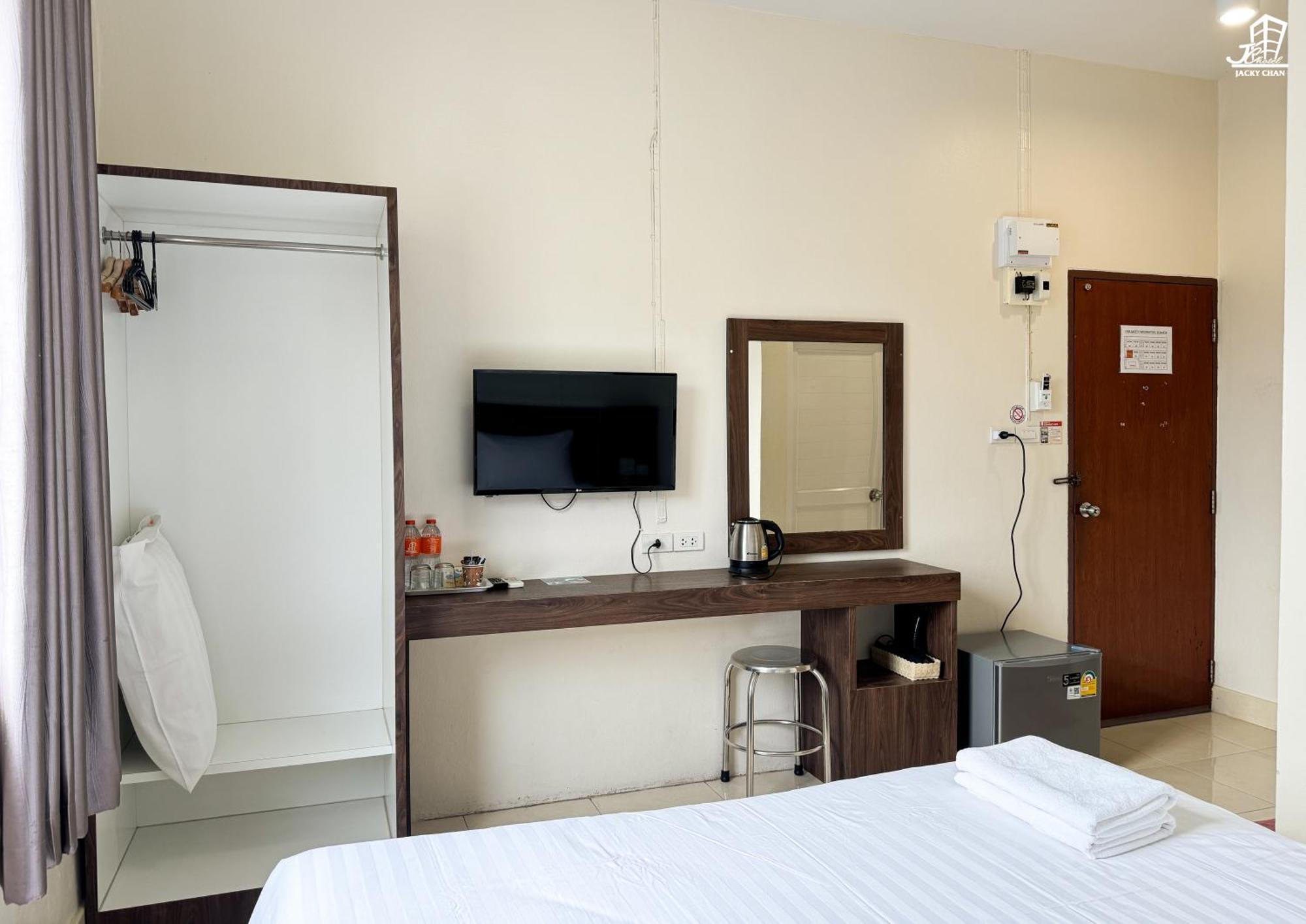 Jacky Chan Hotel Betong Exterior photo